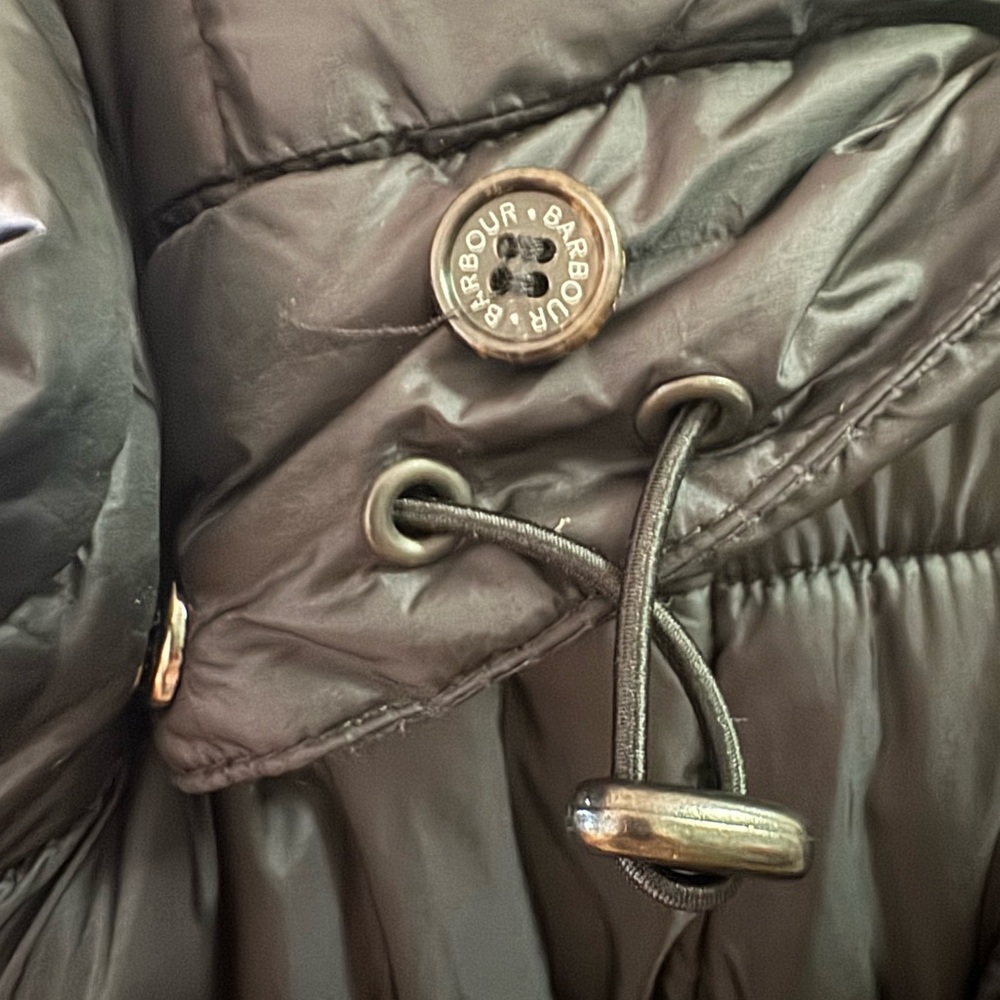 Barbour Women's black Quilted Puffer Coat - Picture 6 of 7